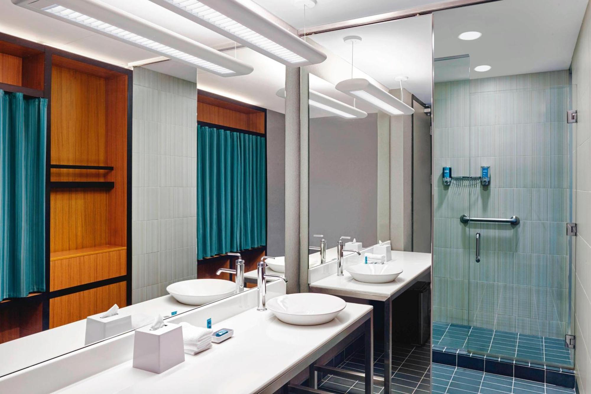 อะลอฟต์ มอนทรีอัล แอร์พอร์ต Hotel ดอร์วาล ภายนอก รูปภาพ