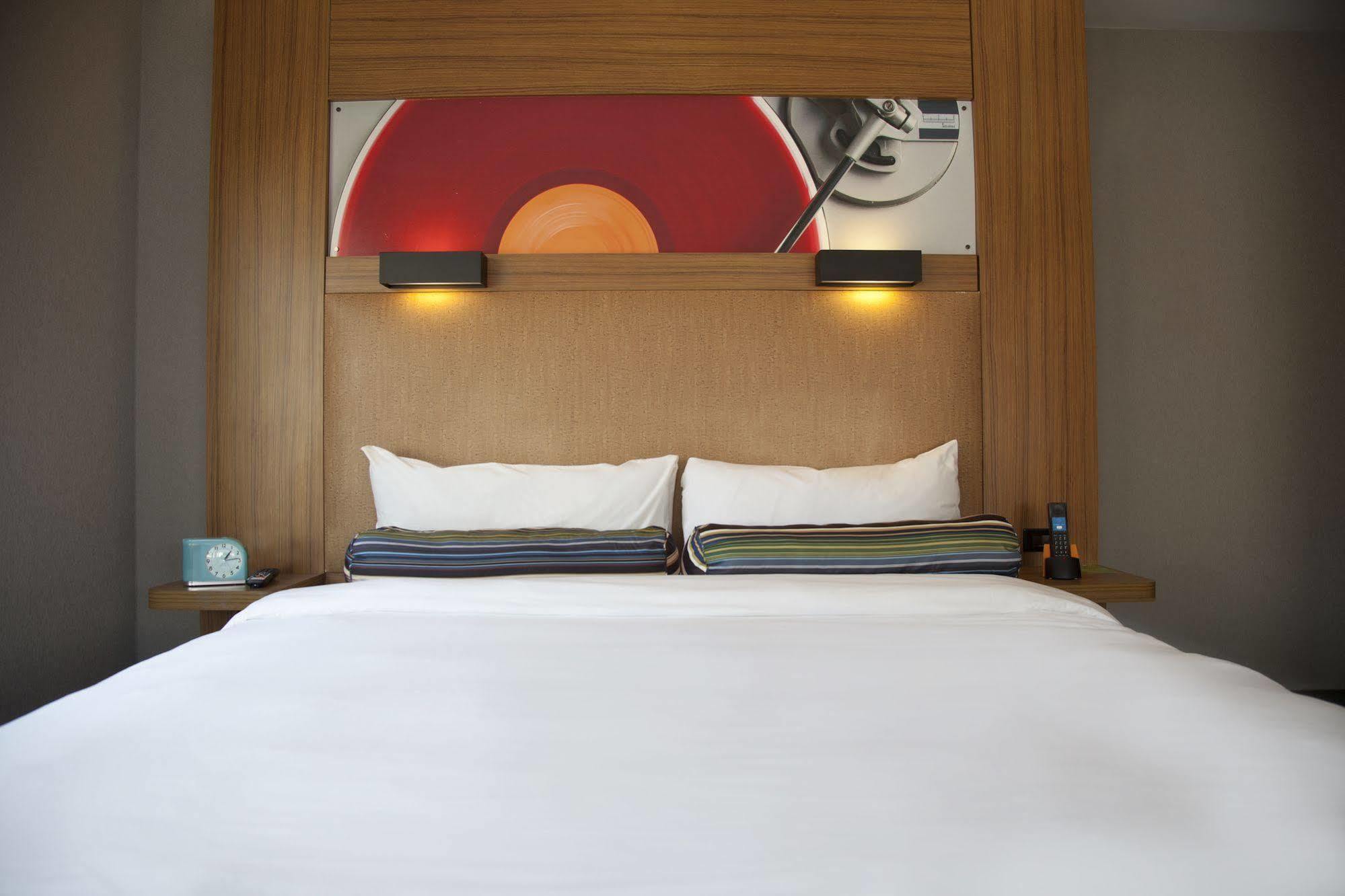 อะลอฟต์ มอนทรีอัล แอร์พอร์ต Hotel ดอร์วาล ภายนอก รูปภาพ